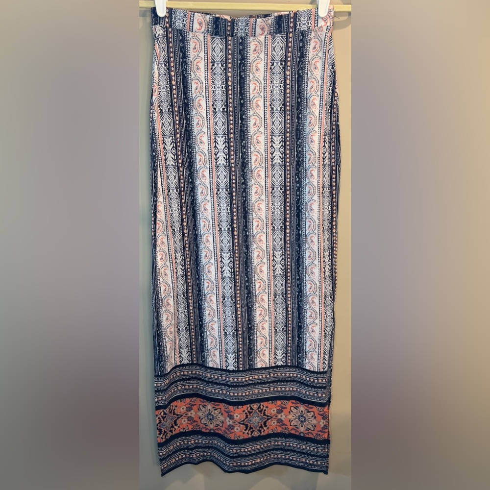 Maxi shirt with blue/coral designs
